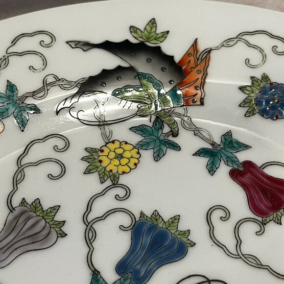 Chinese 10” Plate Butterflies, Flowers, Gourds, and Vines - Picture 7 of 8
